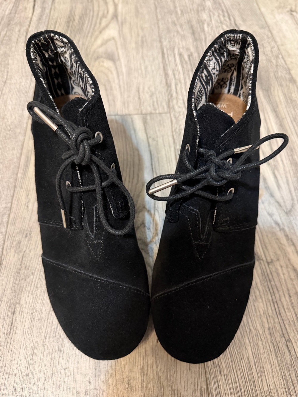 Tom’s Lace-Up Wedge Booties